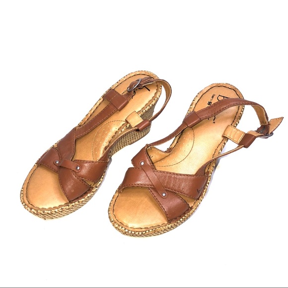 BROWN WEDGE SANDALS - Picture 2 of 7